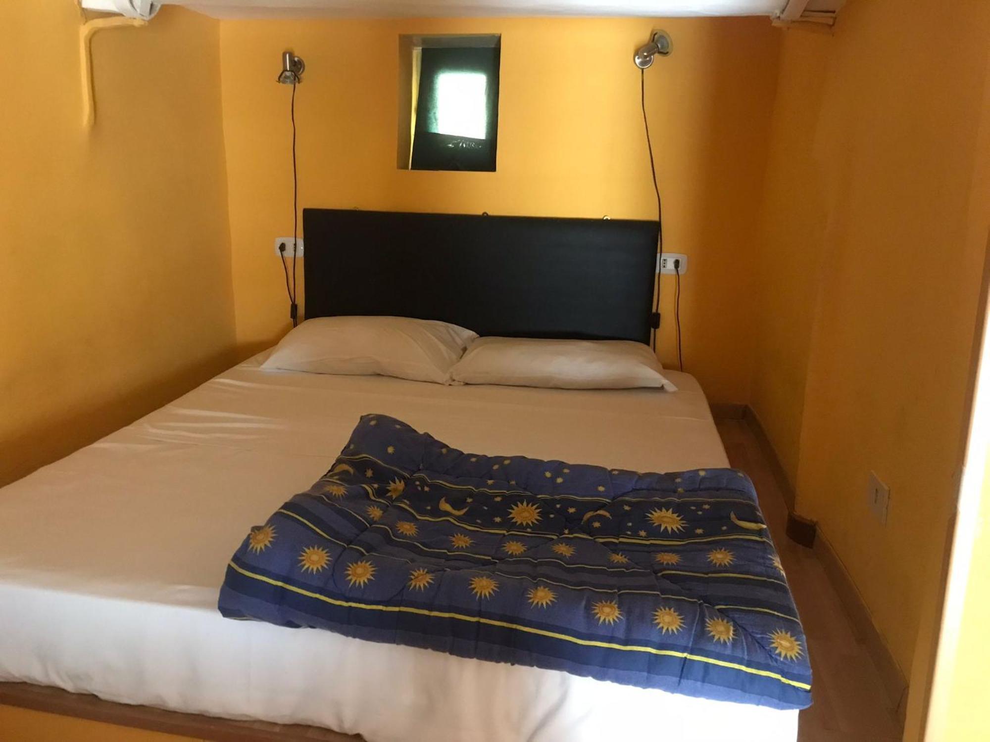 Guide Tour Apartments Наполи Екстериор снимка