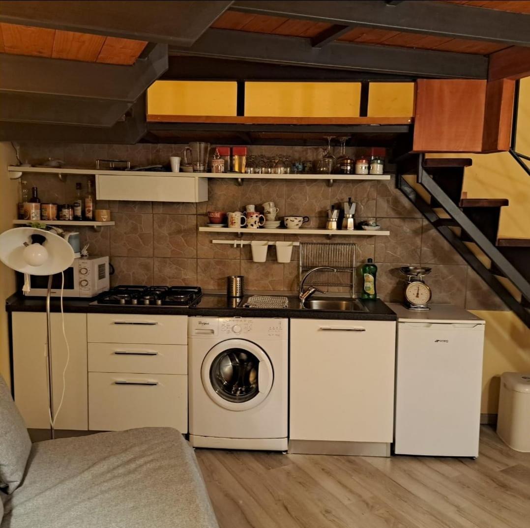 Guide Tour Apartments Наполи Екстериор снимка