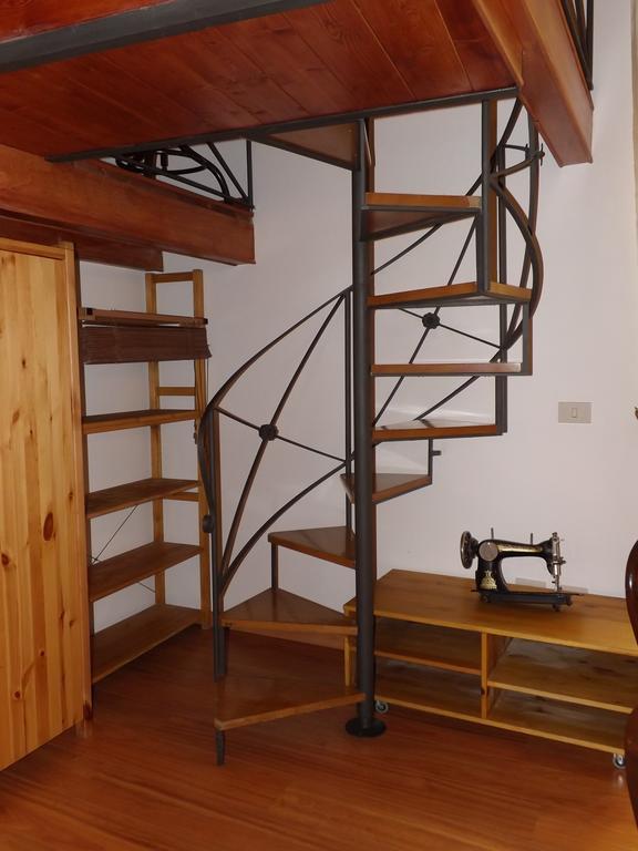 Guide Tour Apartments Наполи Екстериор снимка