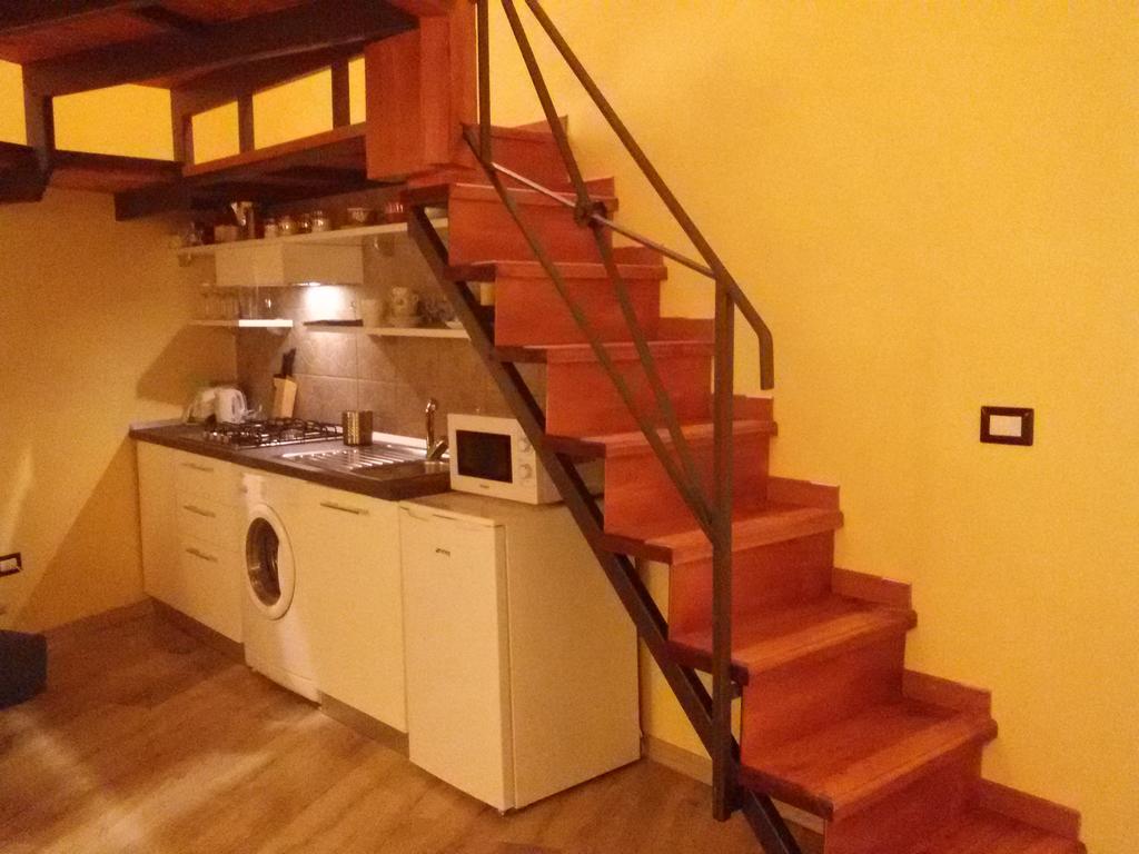Guide Tour Apartments Наполи Екстериор снимка